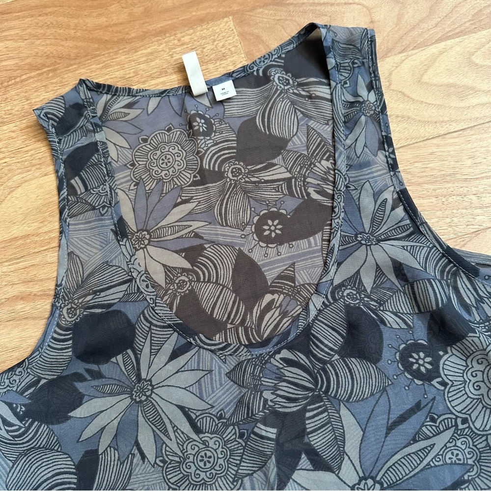 Frenchi Gary Floral Patterned Ruffle Tank Top - Picture 2 of 3